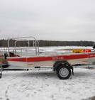 Pokaz wodowania łodzi zakupionej...